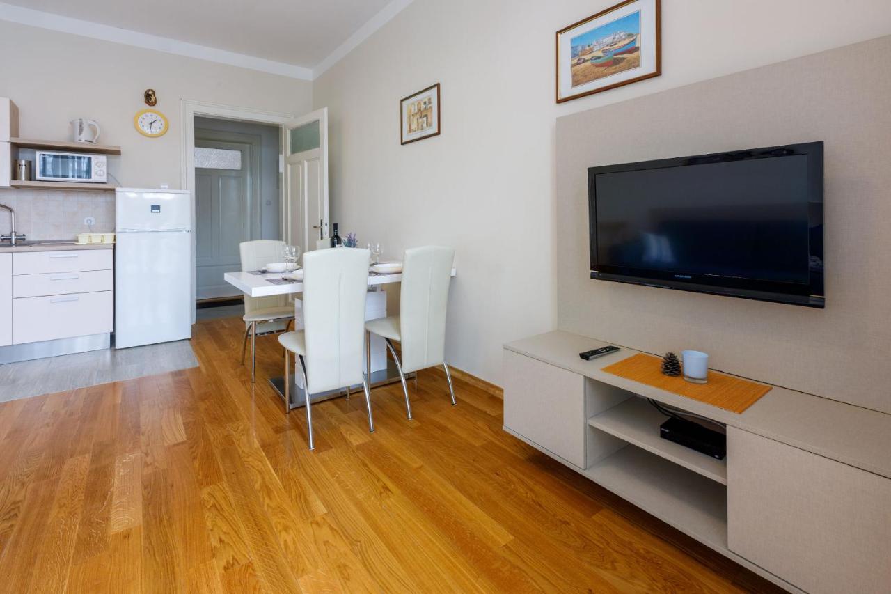 Apartment Laura Crikvenica Eksteriør billede